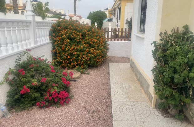 Resale - Bungalow - Ciudad Quesada