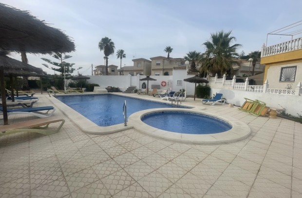 Resale - Bungalow - Ciudad Quesada