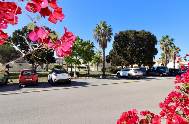 Resale - Townhouse - Ciudad Quesada