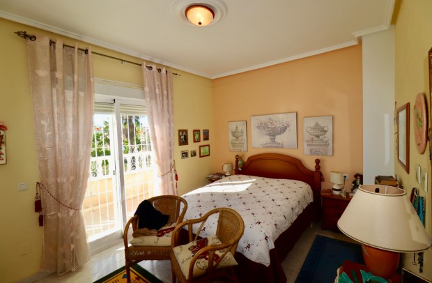 Resale - Townhouse - Ciudad Quesada