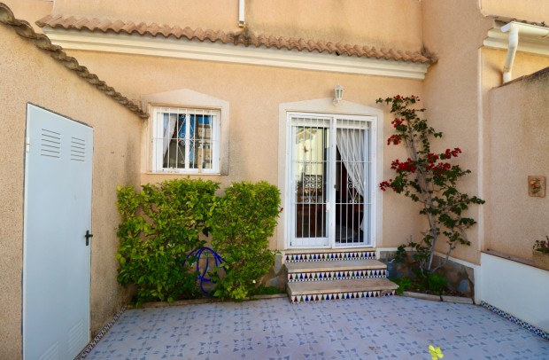 Resale - Townhouse - Ciudad Quesada