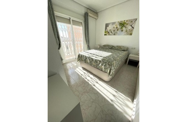 Resale - Townhouse - Ciudad Quesada - Doña pepa