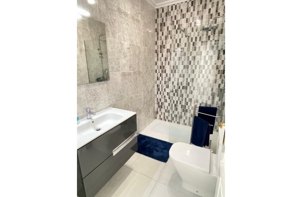 Resale - Townhouse - Ciudad Quesada - Doña pepa