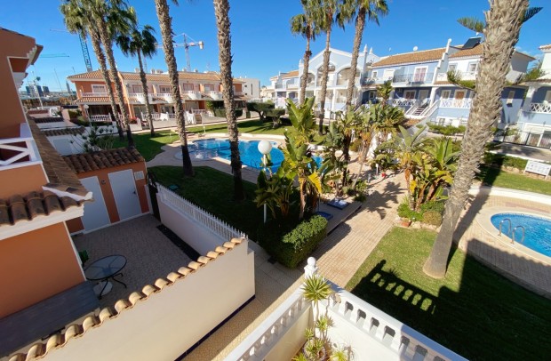 Reventa - Semi-Detached - Ciudad Quesada