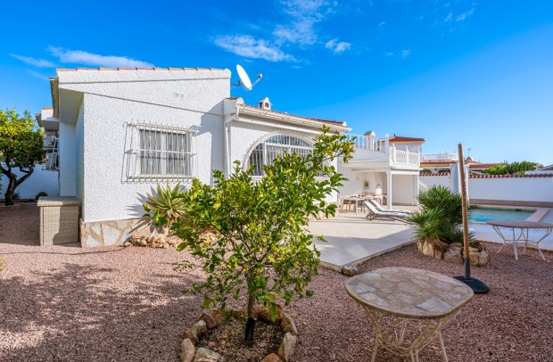 Resale - Villa Detached - Ciudad Quesada