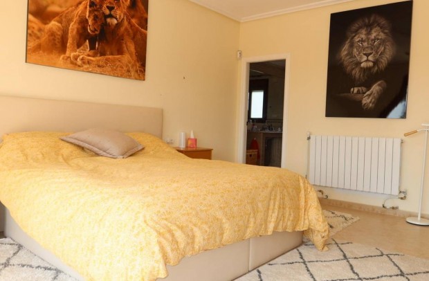 Resale - Villa Detached - Orihuela