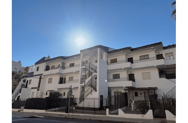 Resale - Apartment - Punta Prima