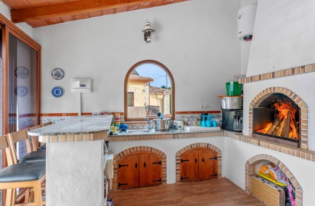 Resale - Villa Detached - Orihuela