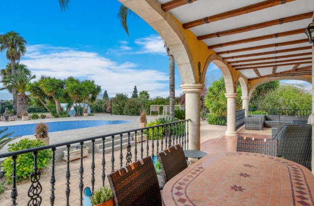 Resale - Villa Detached - Orihuela