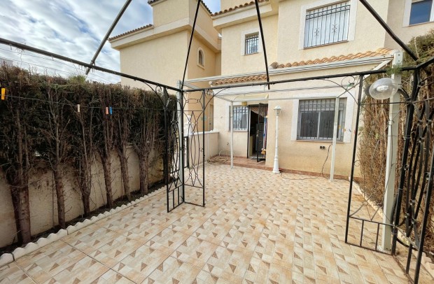 Resale - Townhouse - Ciudad Quesada
