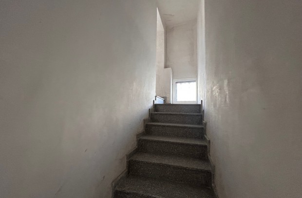 Resale - Commercial (6) - Jacarilla