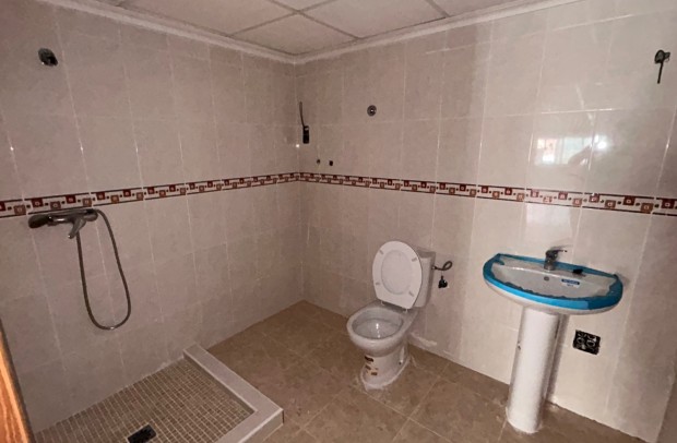 Resale - Commercial (6) - Jacarilla