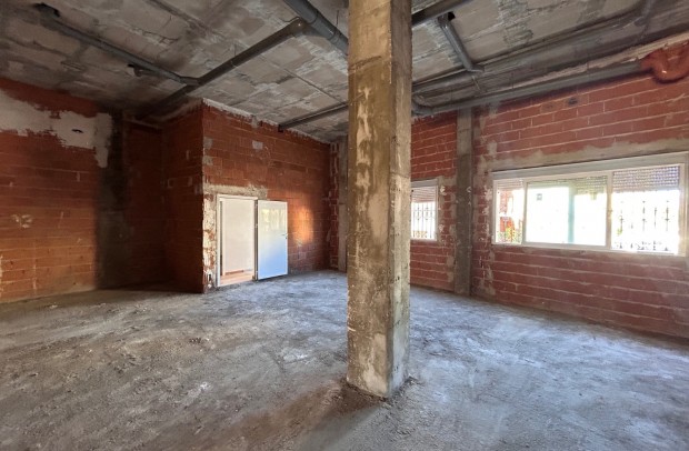 Resale - Commercial (6) - Jacarilla