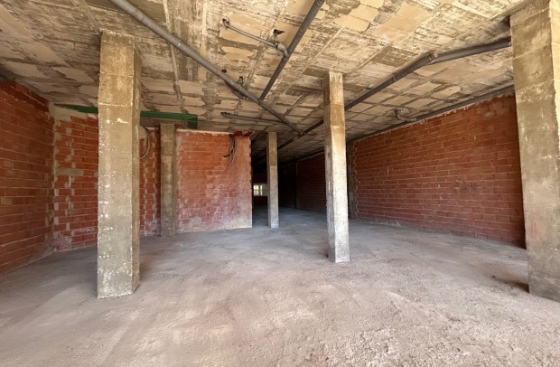 Resale - Commercial (6) - Jacarilla