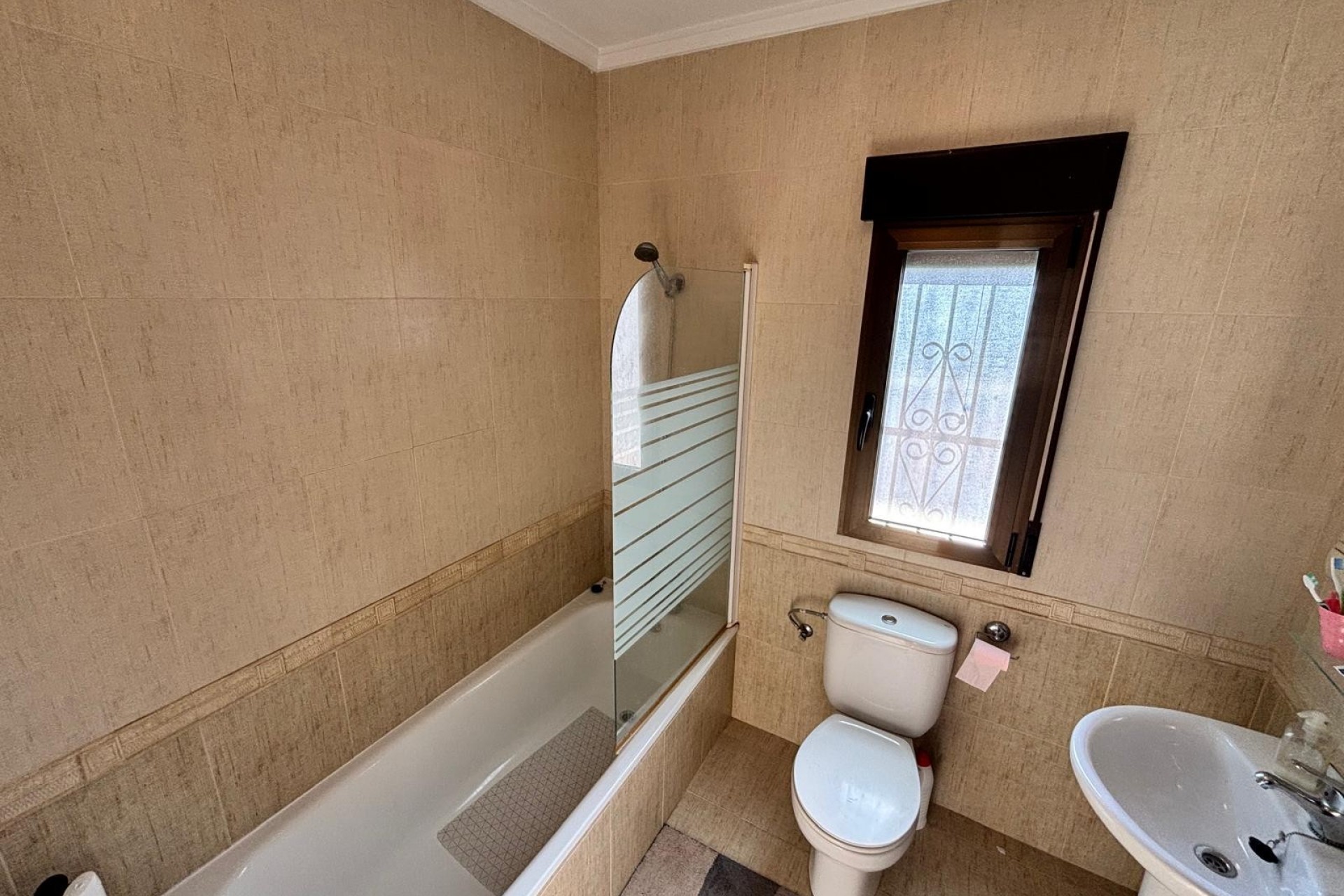 villadetached en ciudad-quesada · centro 449995€