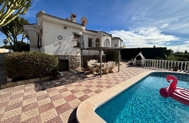 Resale - Villa / Detached - Ciudad Quesada - CENTRO