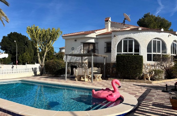 Resale - Villa / Detached - Ciudad Quesada - CENTRO