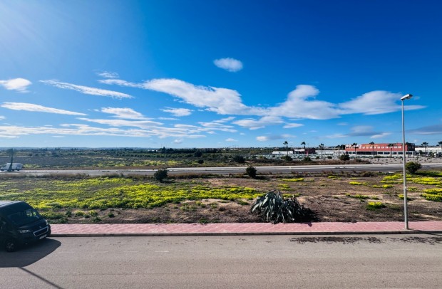 Resale - Semi-Detached - Ciudad Quesada