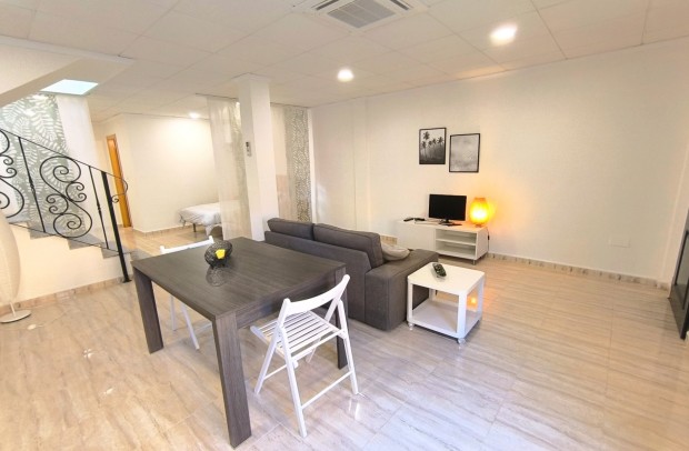 Resale - Semi-Detached - Ciudad Quesada