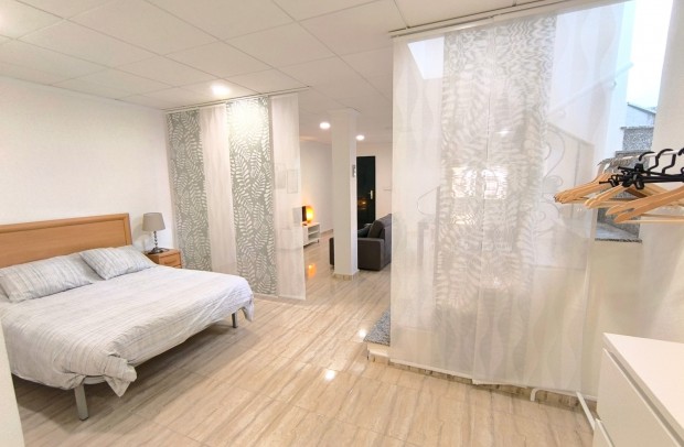 Resale - Semi-Detached - Ciudad Quesada