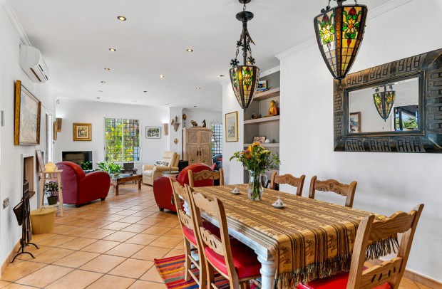 Resale - Country Property - Daya Nueva