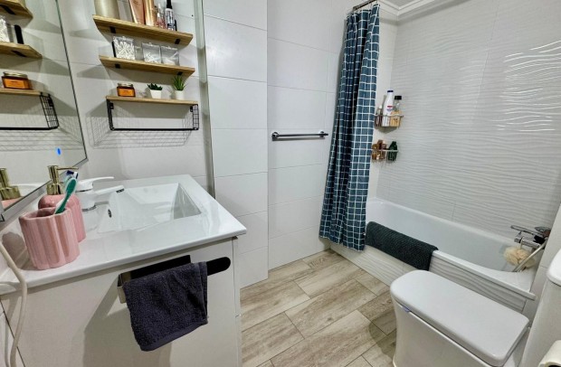 Resale - Apartment - Almoradí