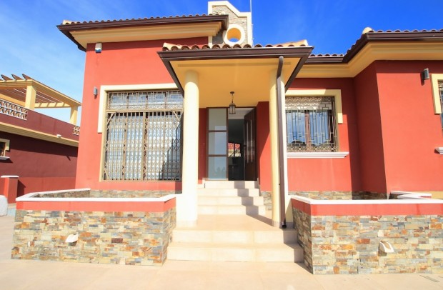 Resale - Villa Detached - Algorfa
