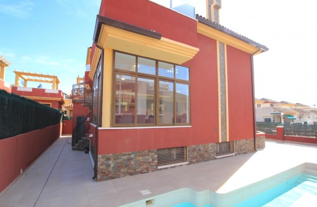 Resale - Villa Detached - Algorfa