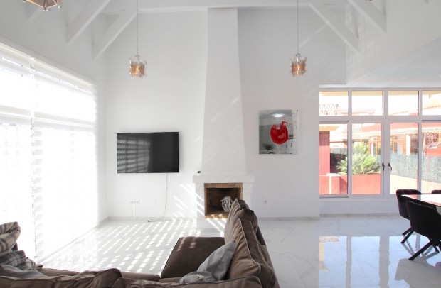 Resale - Villa Detached - Algorfa