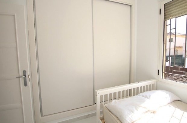 Resale - Villa Detached - Algorfa