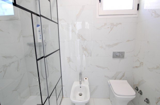 Resale - Villa Detached - Algorfa