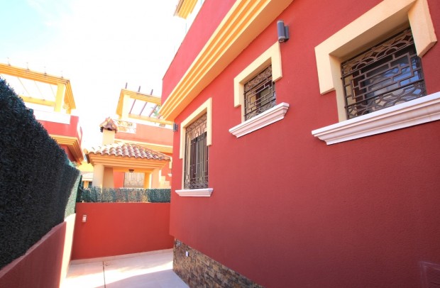 Resale - Villa Detached - Algorfa