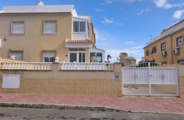 Resale - Town house - Ciudad Quesada