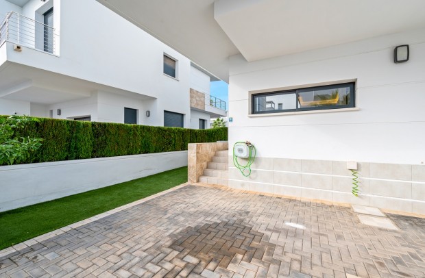 Reventa - Semi-Detached - Ciudad Quesada