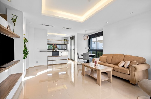 Reventa - Semi-Detached - Ciudad Quesada