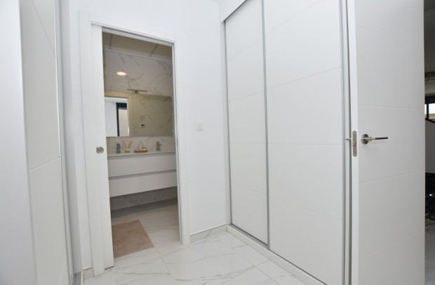 Resale - Villa Detached - Los Montesinos