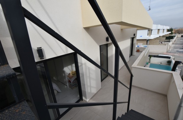 Resale - Villa Detached - Los Montesinos