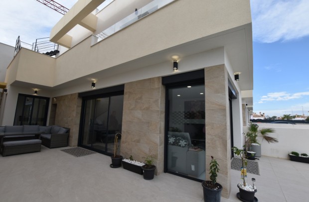 Resale - Villa Detached - Los Montesinos