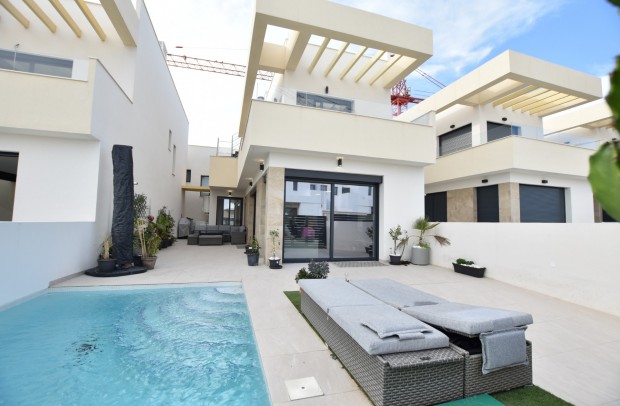 Resale - Villa Detached - Los Montesinos