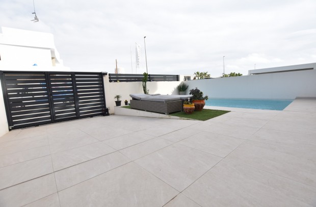 Resale - Villa Detached - Los Montesinos