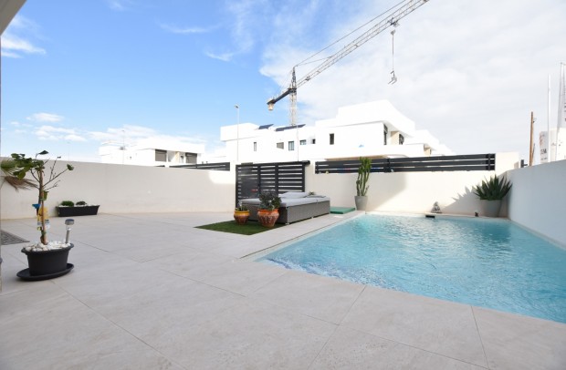 Resale - Villa Detached - Los Montesinos