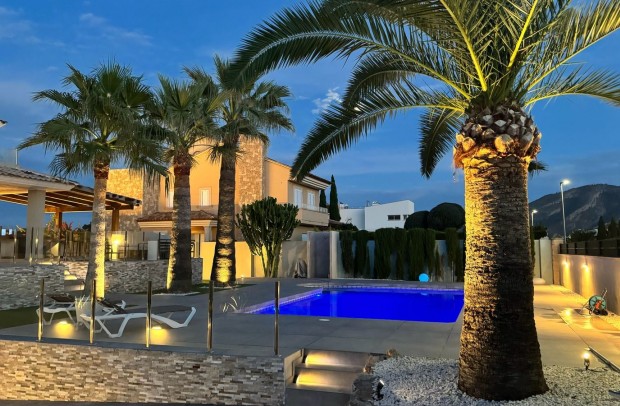 Resale - Villa Detached - Alfas del Pí - pueblo