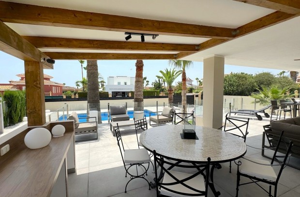Resale - Villa Detached - Alfas del Pí - pueblo