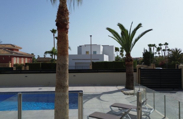 Resale - Villa Detached - Alfas del Pí - pueblo