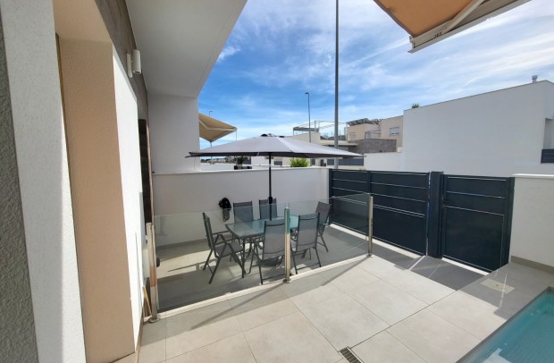 Reventa - Townhouse - Daya Vieja