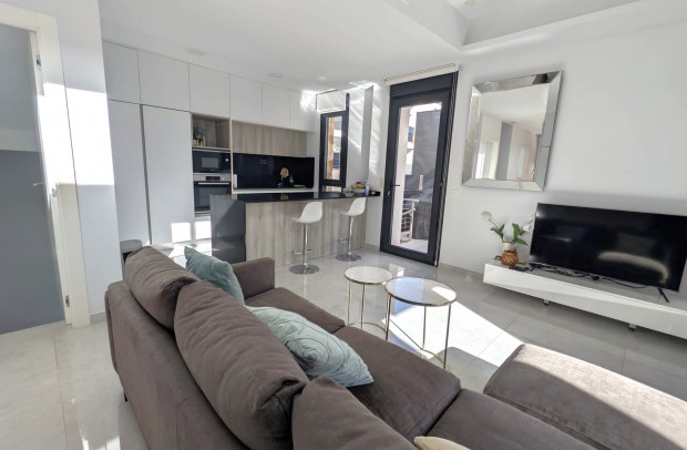 Resale - Villa Detached - Cabo Roig - Lomas de Cabo Roig