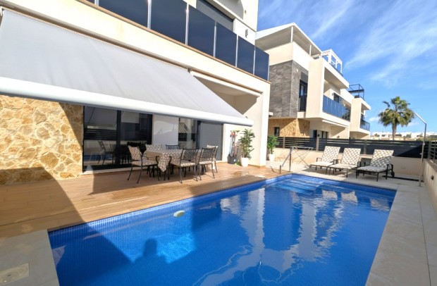 Resale - Villa Detached - Cabo Roig - Lomas de Cabo Roig