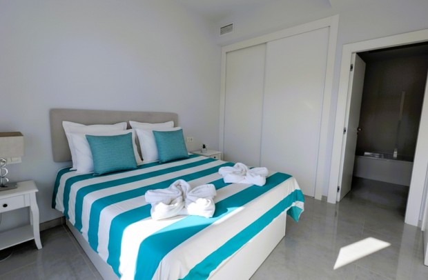 Resale - Villa Detached - Cabo Roig - Lomas de Cabo Roig