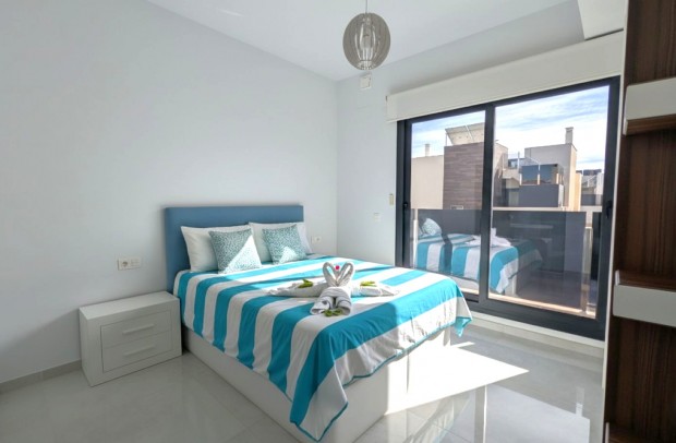 Resale - Villa Detached - Cabo Roig - Lomas de Cabo Roig