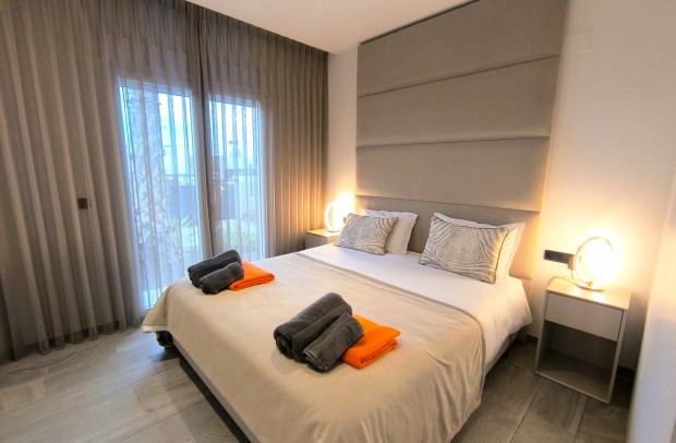 Resale - Villa Detached - Algorfa